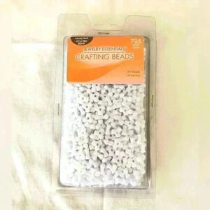 Jewerly essentials white crafting beads pack 725 pieces New in package